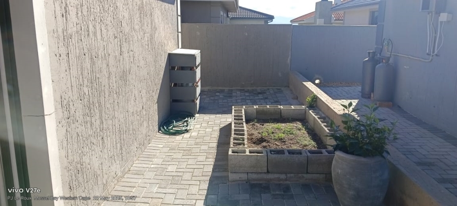 2 Bedroom Property for Sale in Dana Bay Western Cape